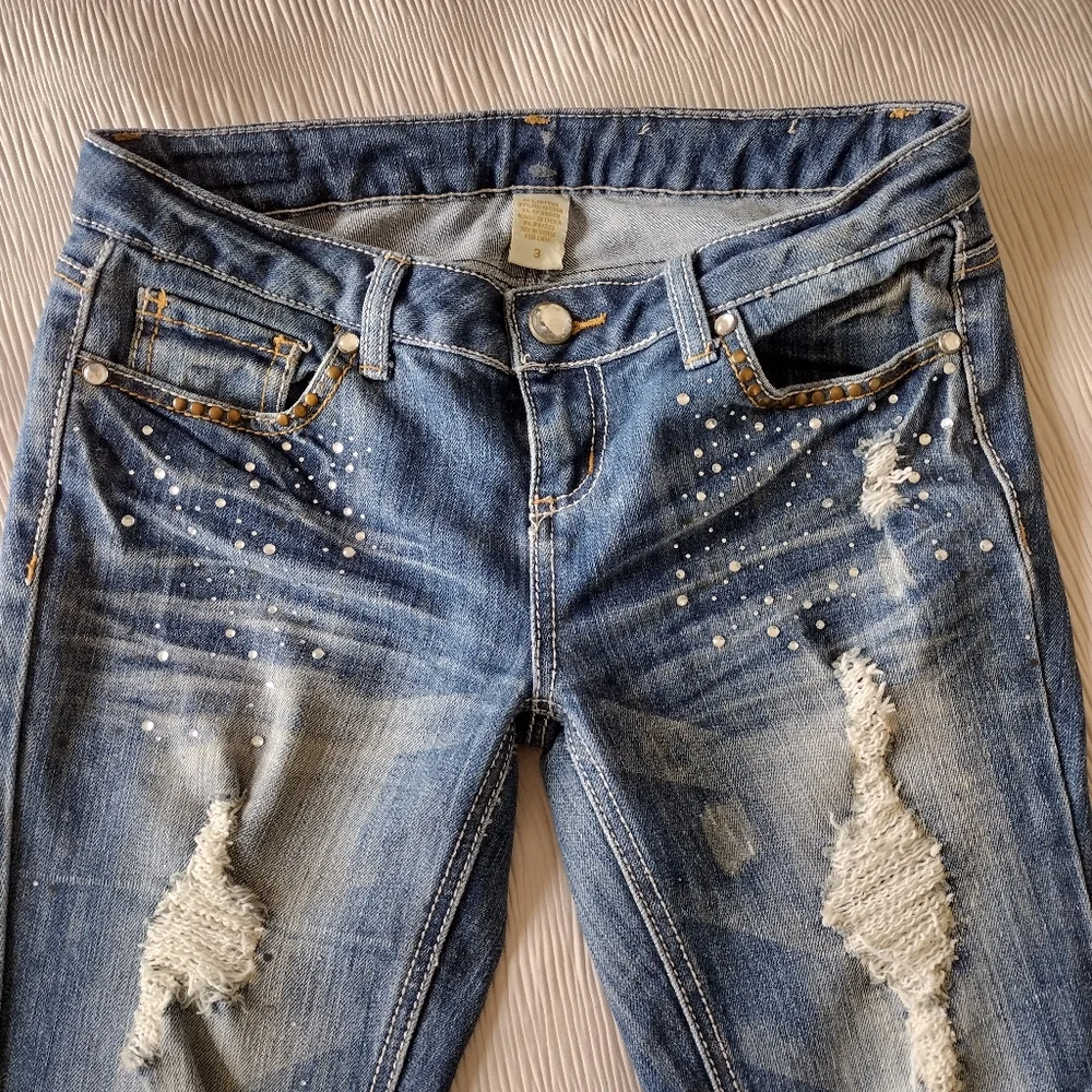 Almost famous premium girls jeans - Picture 1 of 8